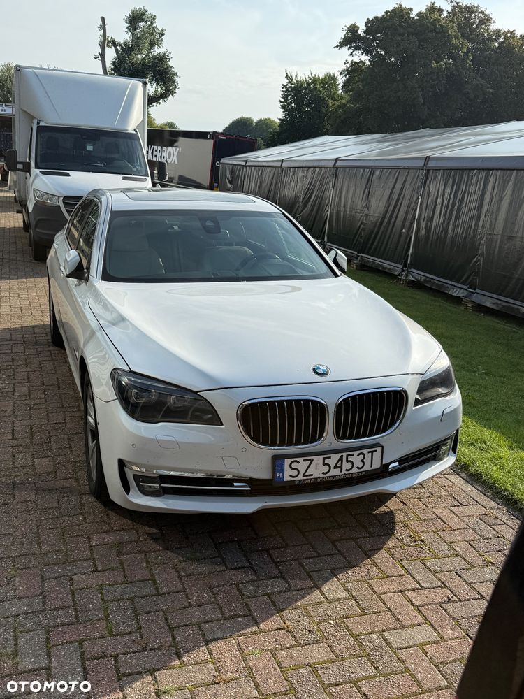 BMW Seria 7 - 24