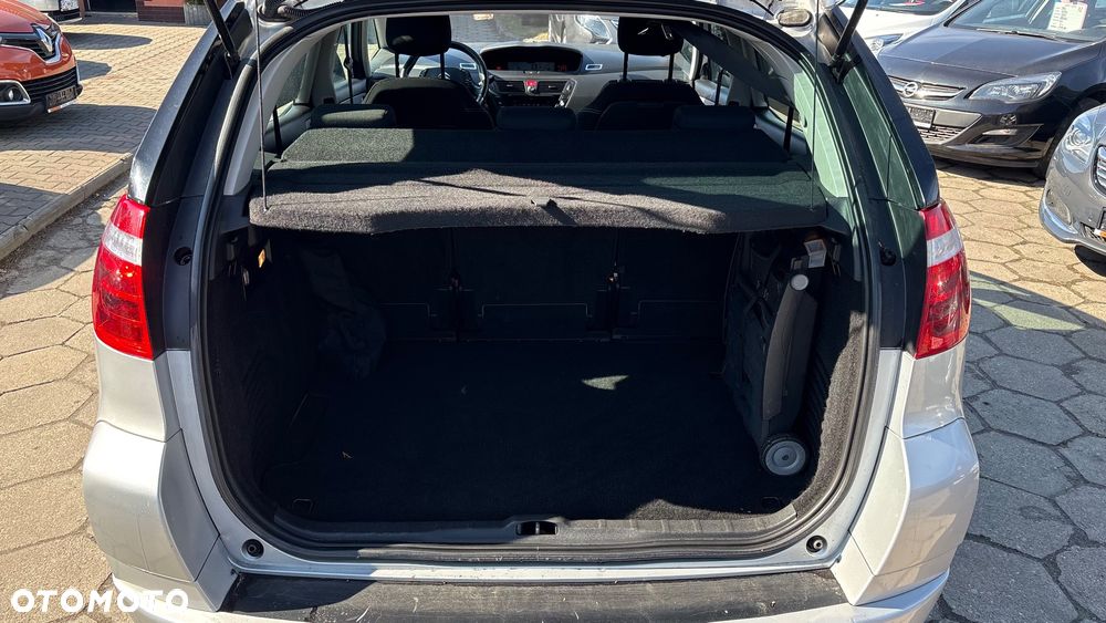 Citroën C4 Picasso 1.8 16V Tendance - 12