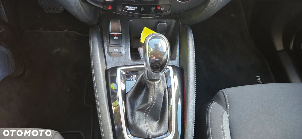 Nissan Qashqai 1.3 DIG-T MHEV Xtronic Tekna - 16