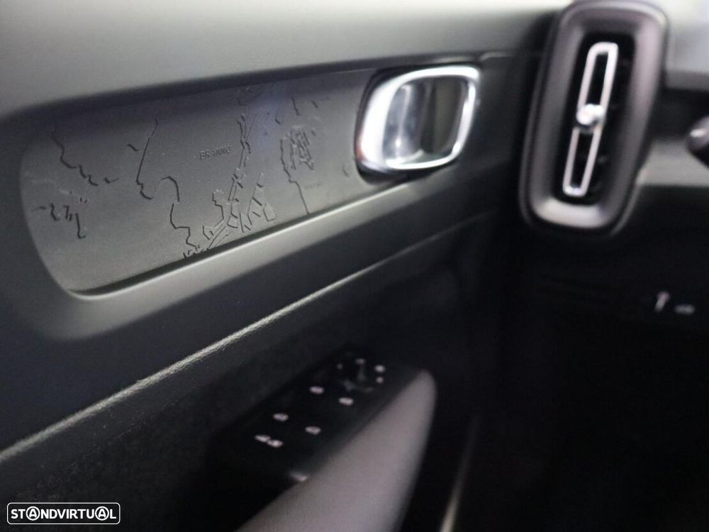 Volvo XC 40 1.5 T4 PHEV Essential - 17