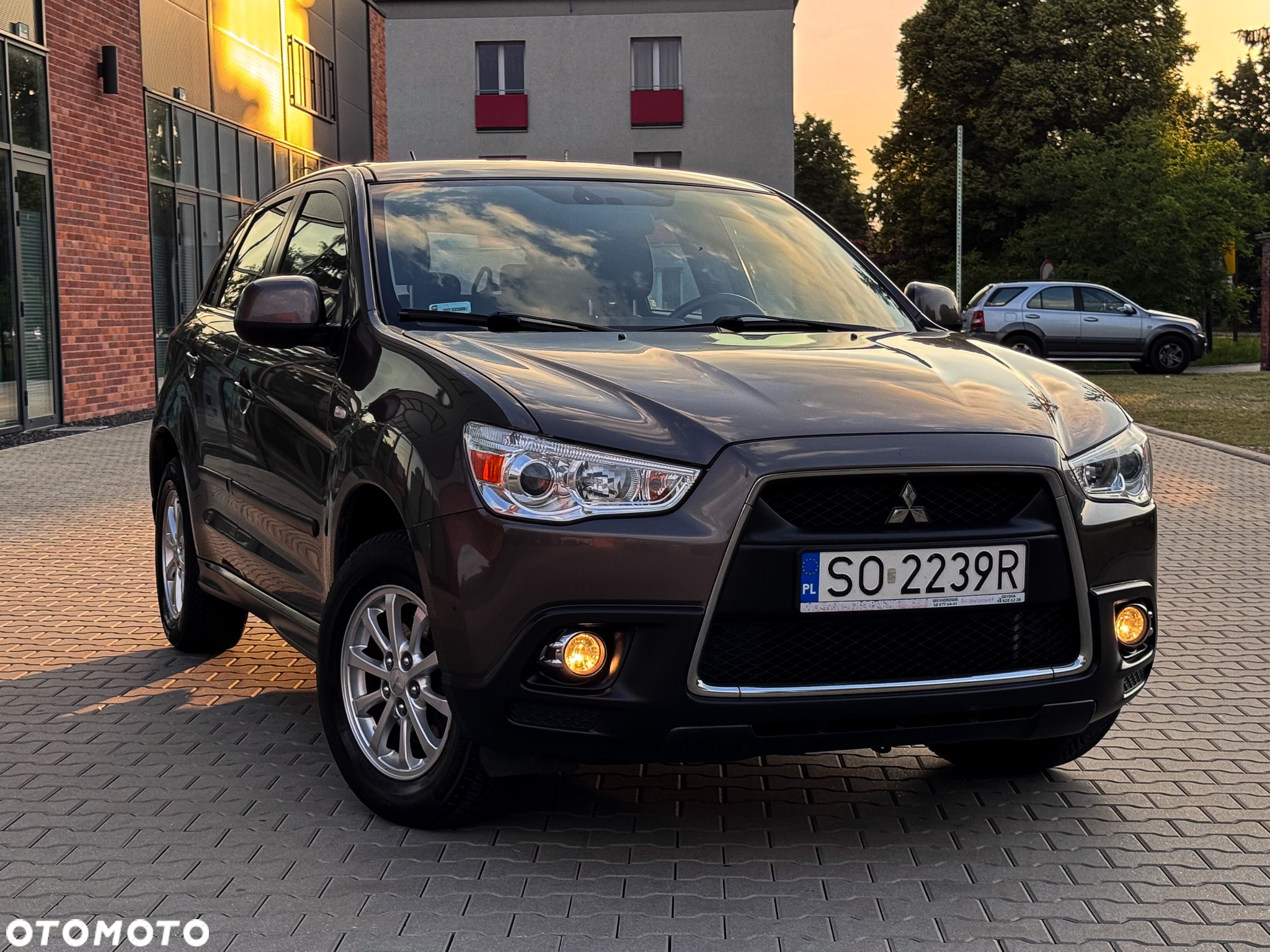 Mitsubishi ASX - 10