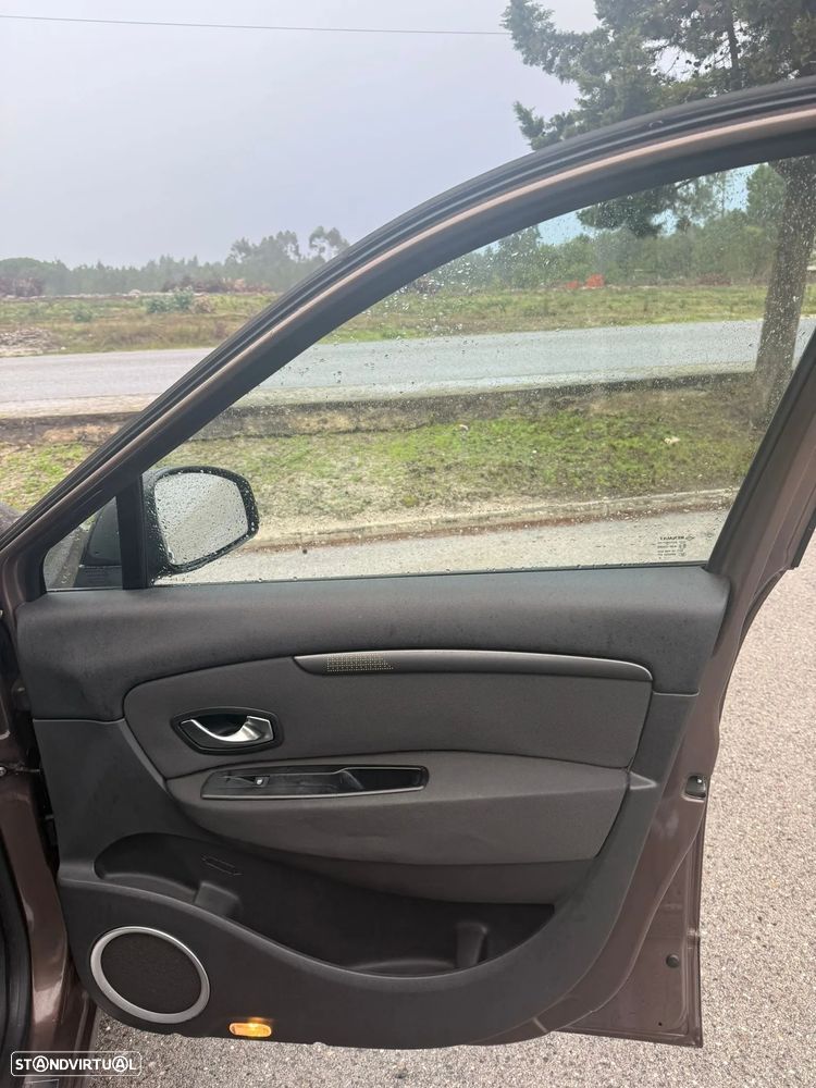 Renault Scénic 1.5 dCi Dynamique S - 7