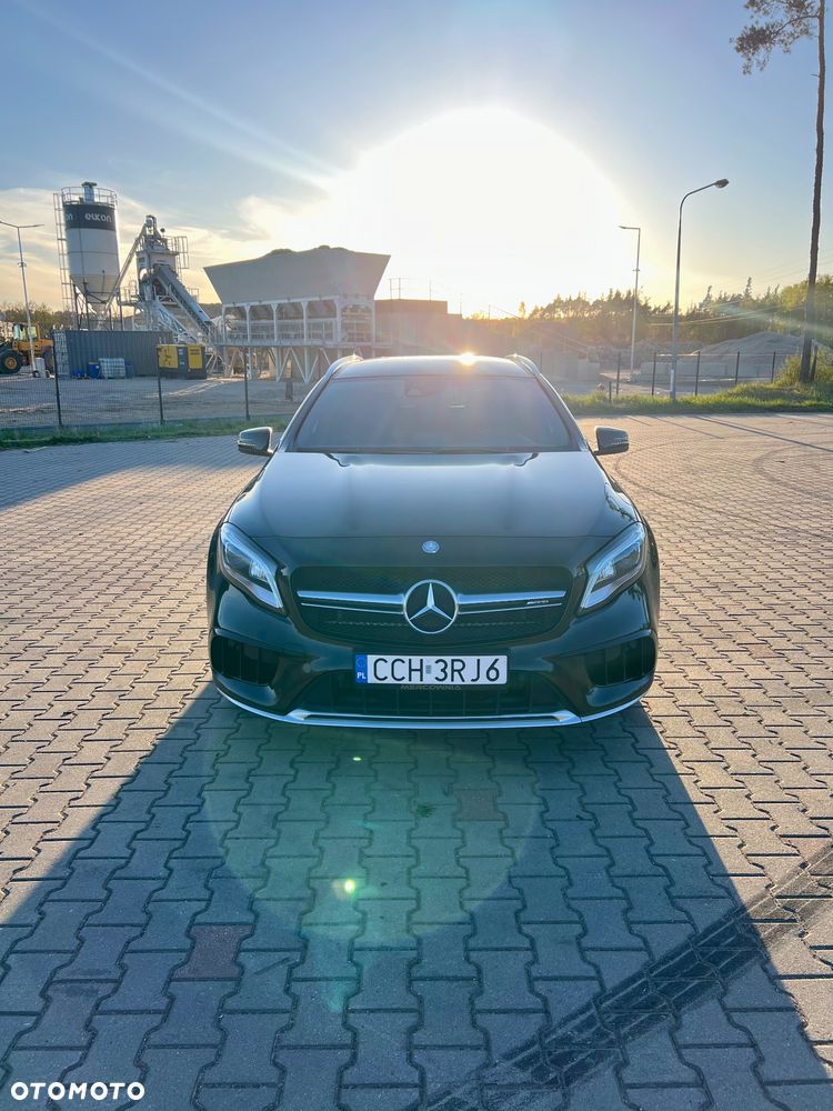 Mercedes-Benz GLA - 6
