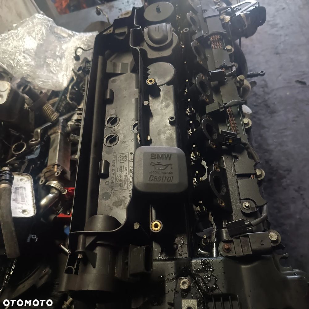 POKRYWA ZAWORÓW BMW E60 E70 3.0 D 77893959 - 4