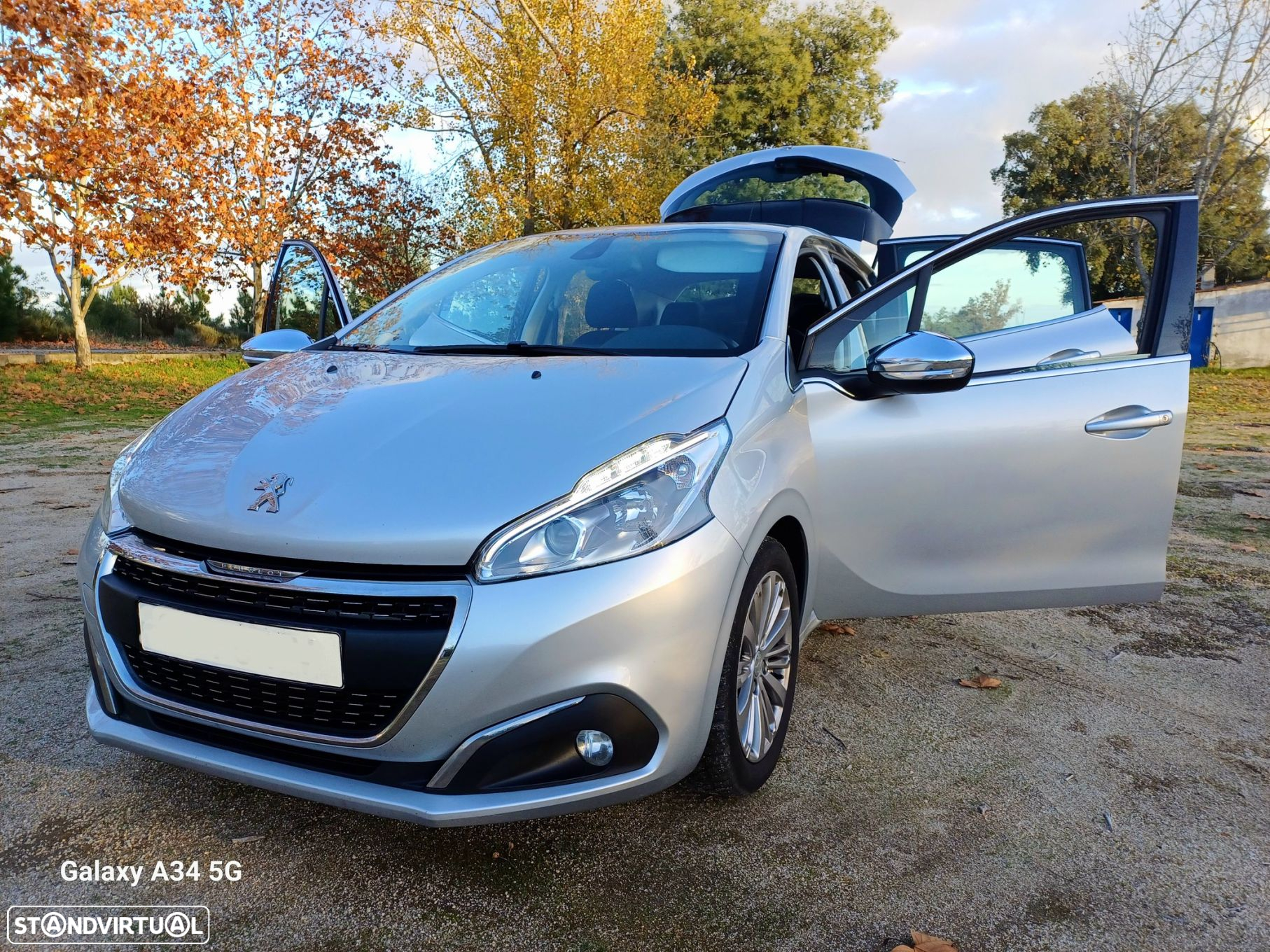 Peugeot 208 1.6 BlueHDi Style - 8