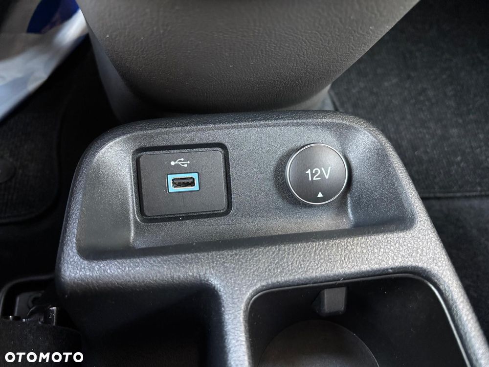Ford Tourneo Connect Grand - 15