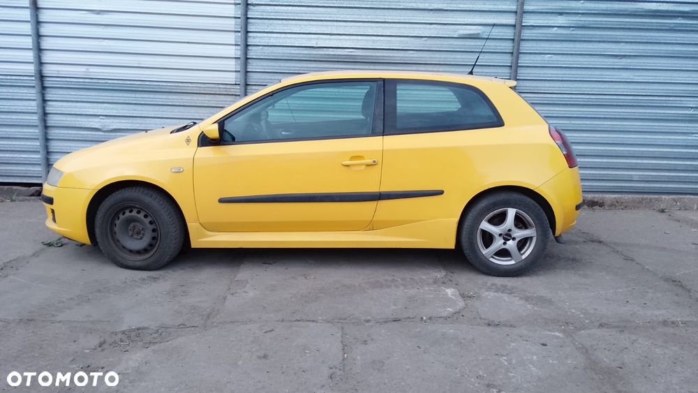Tylko Części Fiat Stilo 1.8 16V 192A4000 133KM 98kW hb 3d 01r–04r lakier 258/A - 2