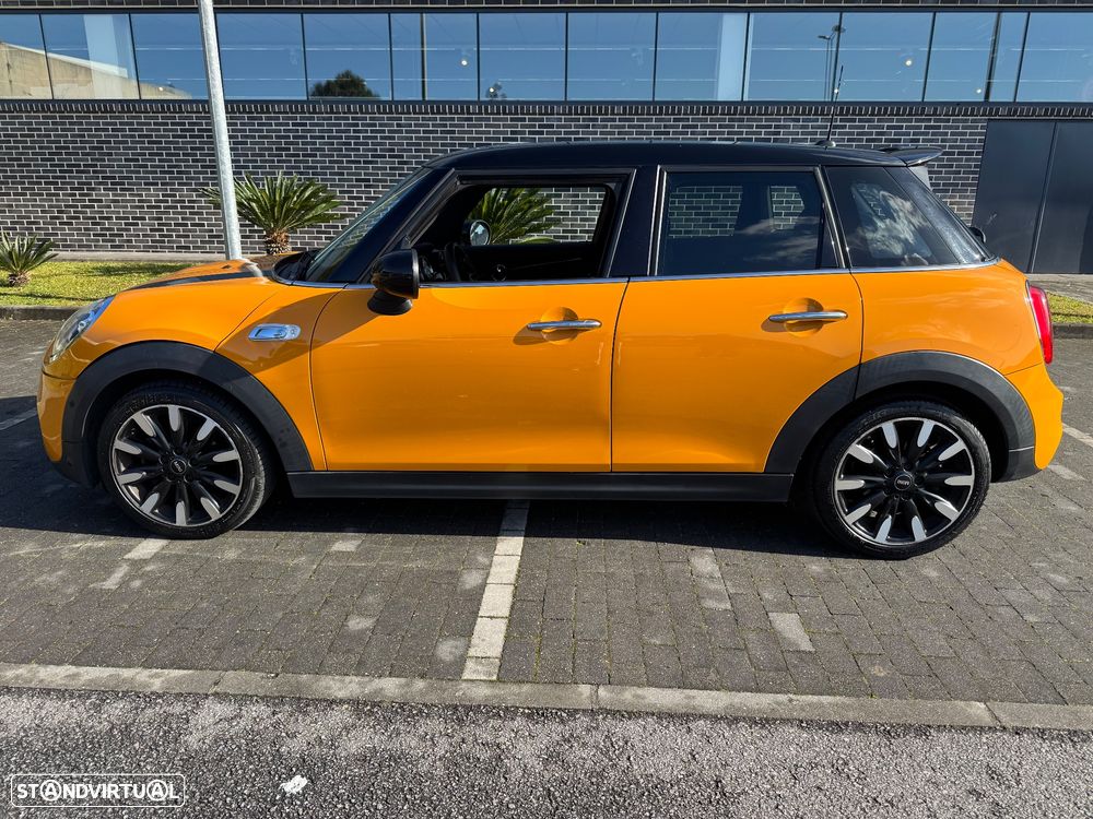 MINI 5 Portas Cooper D - 5
