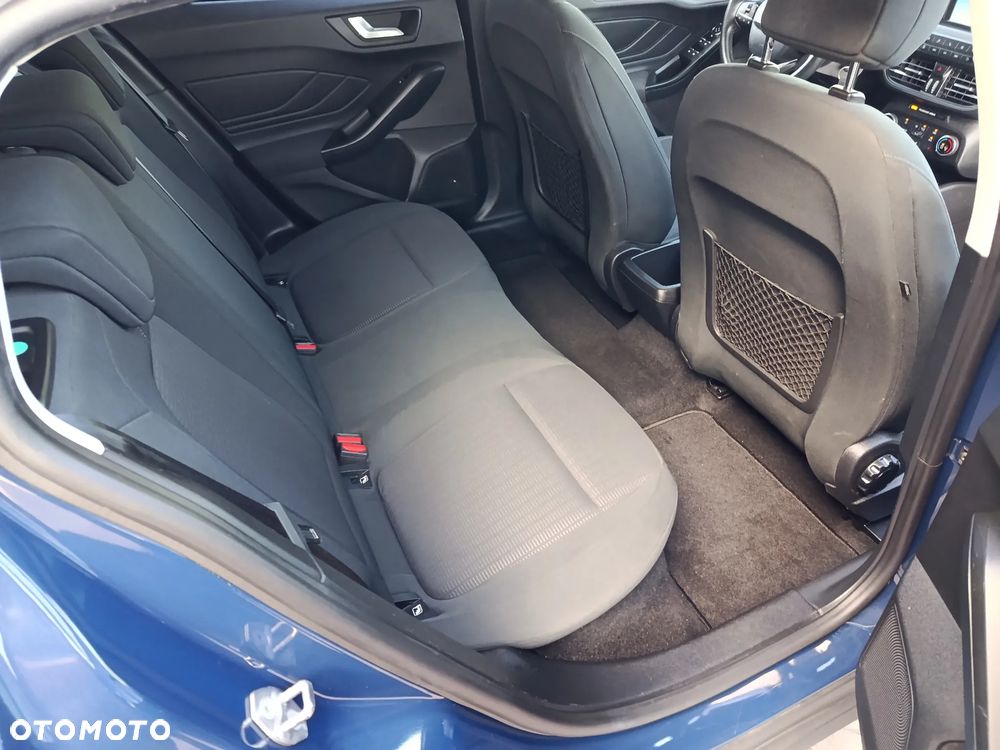 Ford Focus - 13