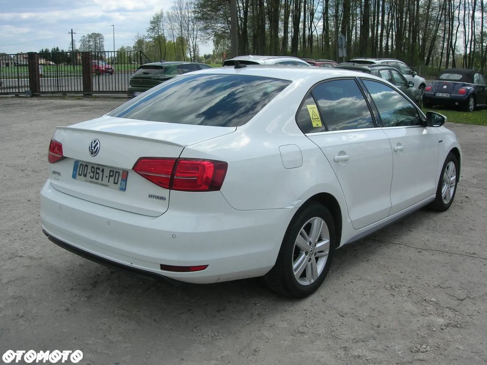Volkswagen Jetta - 6
