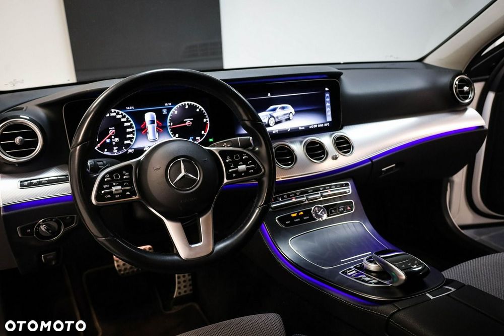 Mercedes-Benz Klasa E - 17