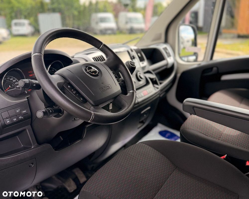 Opel movano - 18