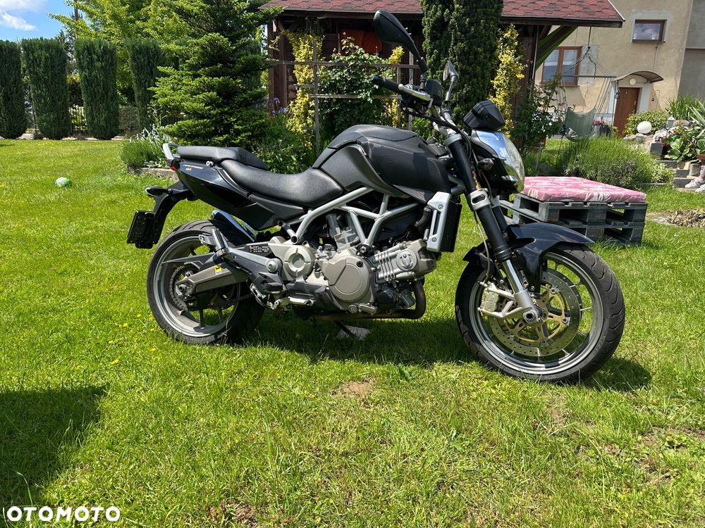 Aprilia Mana - 2