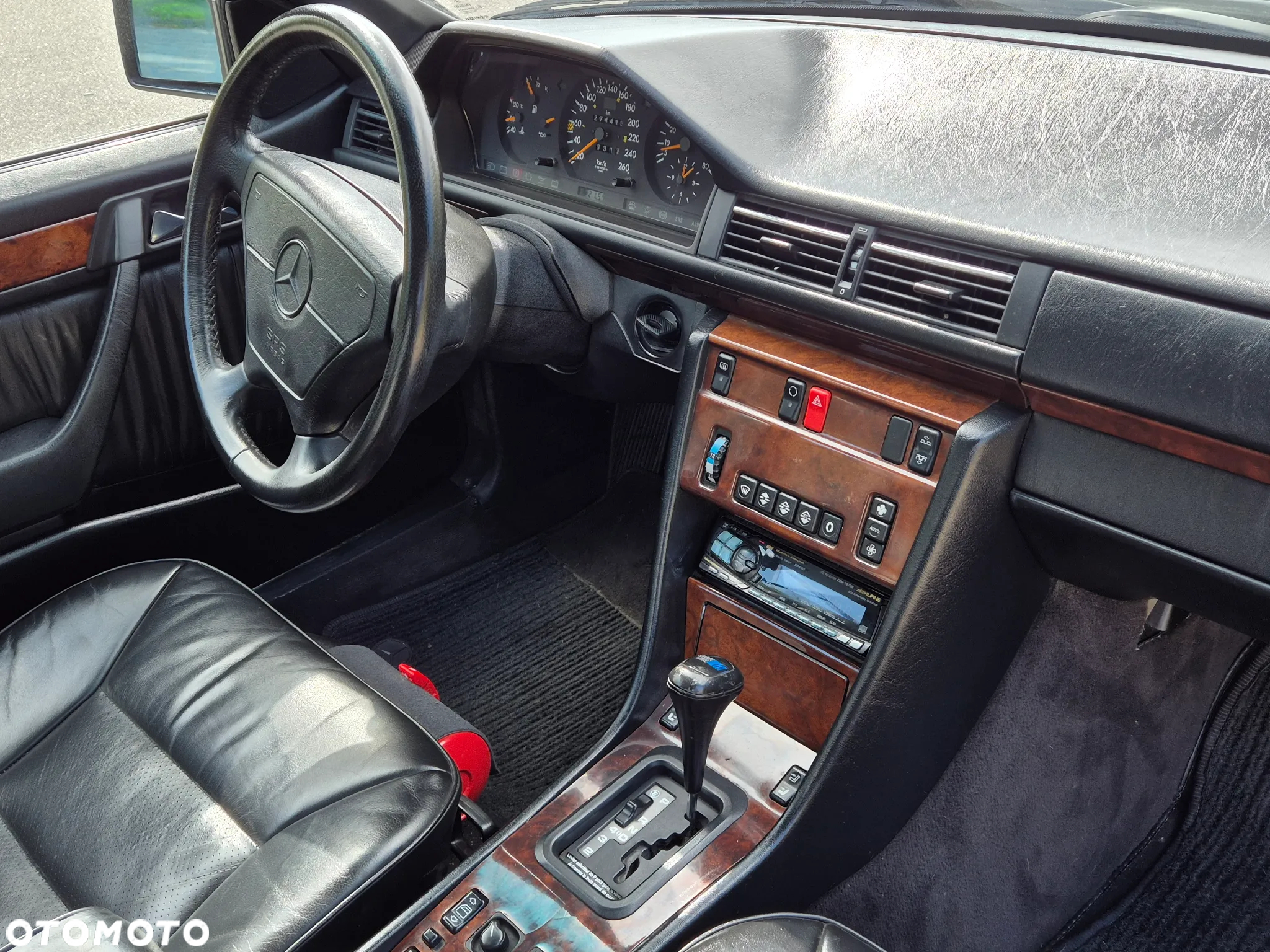 Mercedes-Benz W124 (1984-1993) - 28