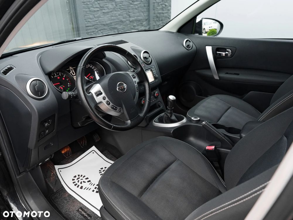 Nissan Qashqai+2 - 15