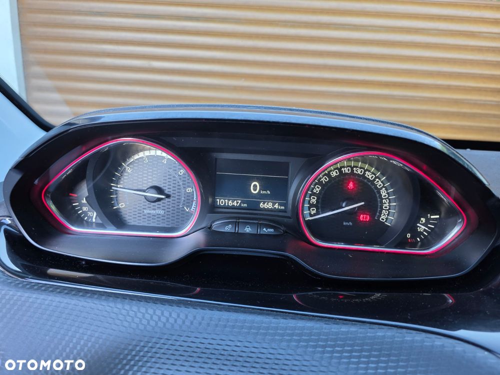 Peugeot 2008 PureTech 110 Stop&Start GT-Line Edition - 19