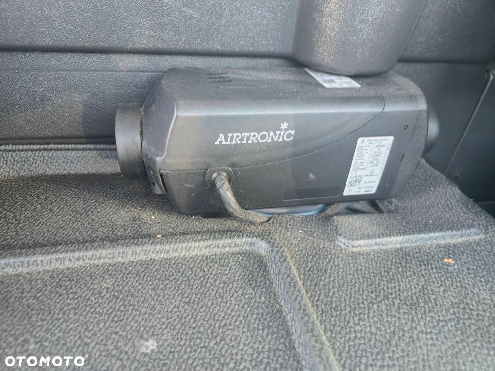 Mercedes-Benz ATEGO - 21