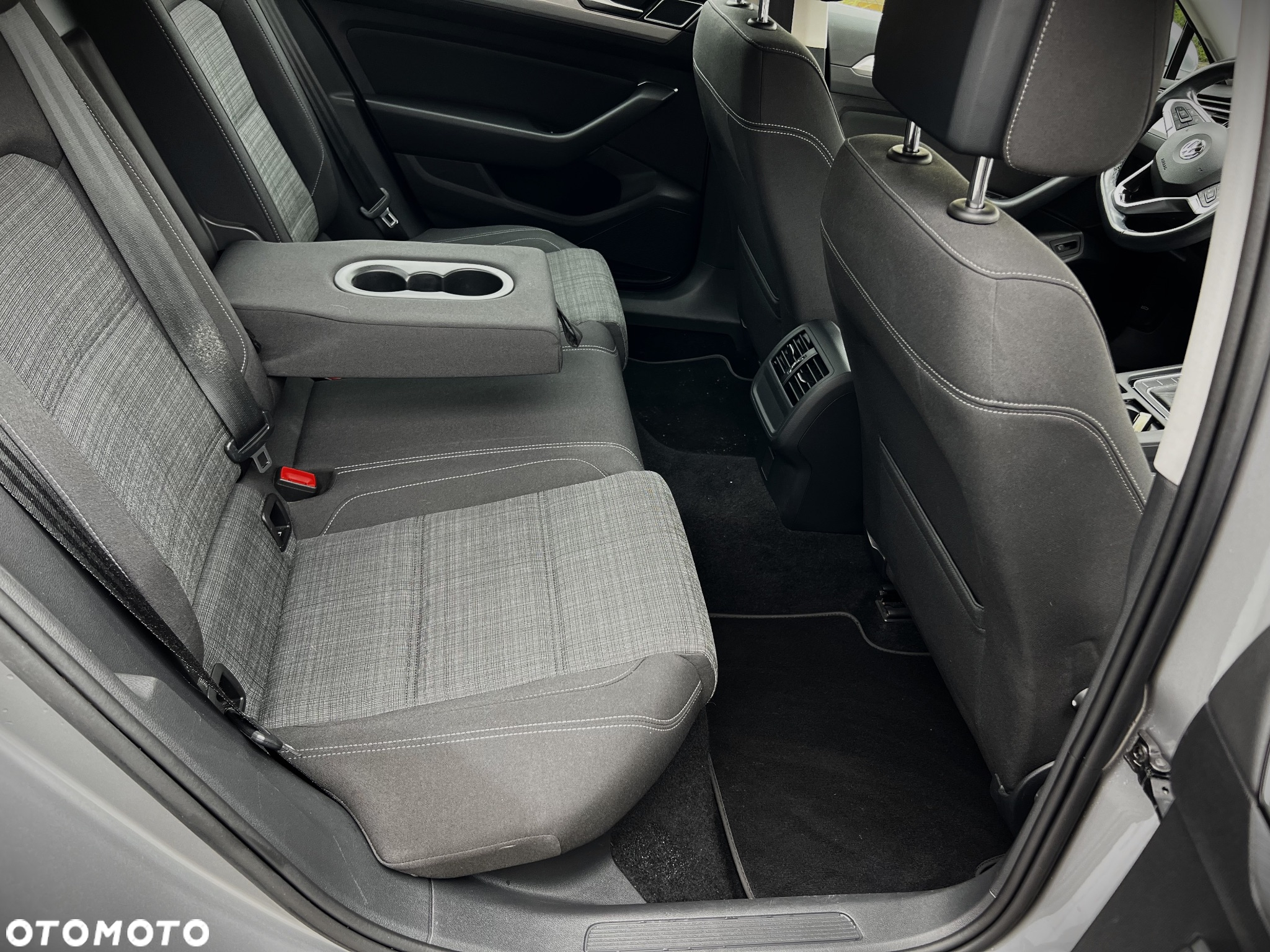 Volkswagen Passat 1.5 TSI EVO Business - 26