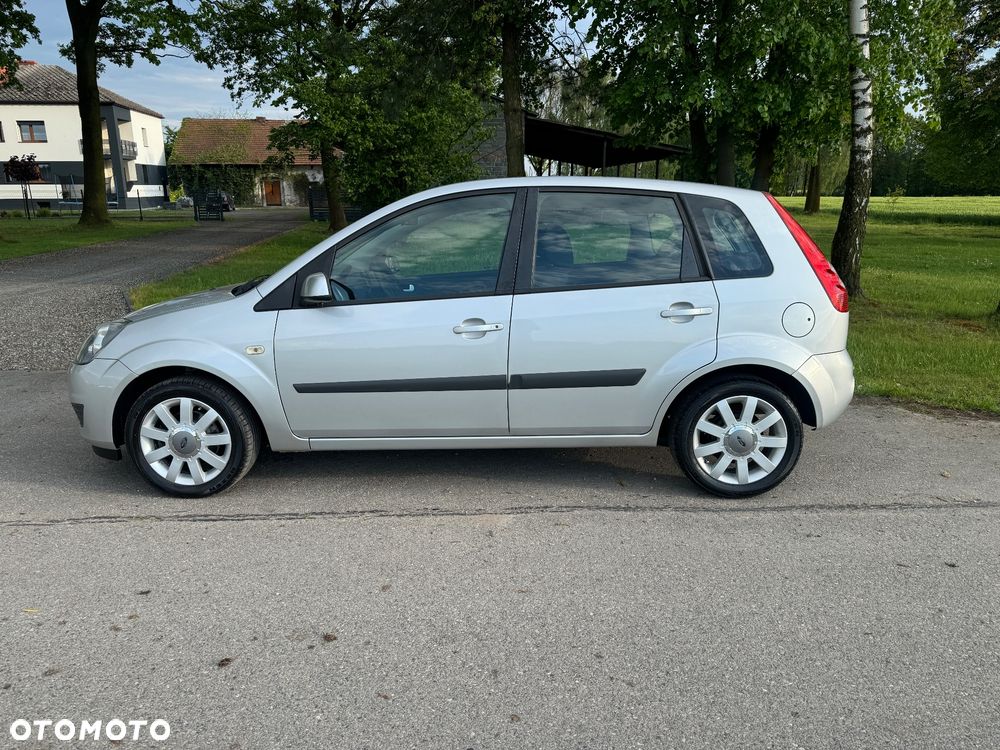 Ford Fiesta 1.4 Trend - 10