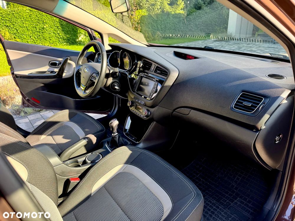 Kia Ceed Cee'd 1.6 GDI Business Line - 21