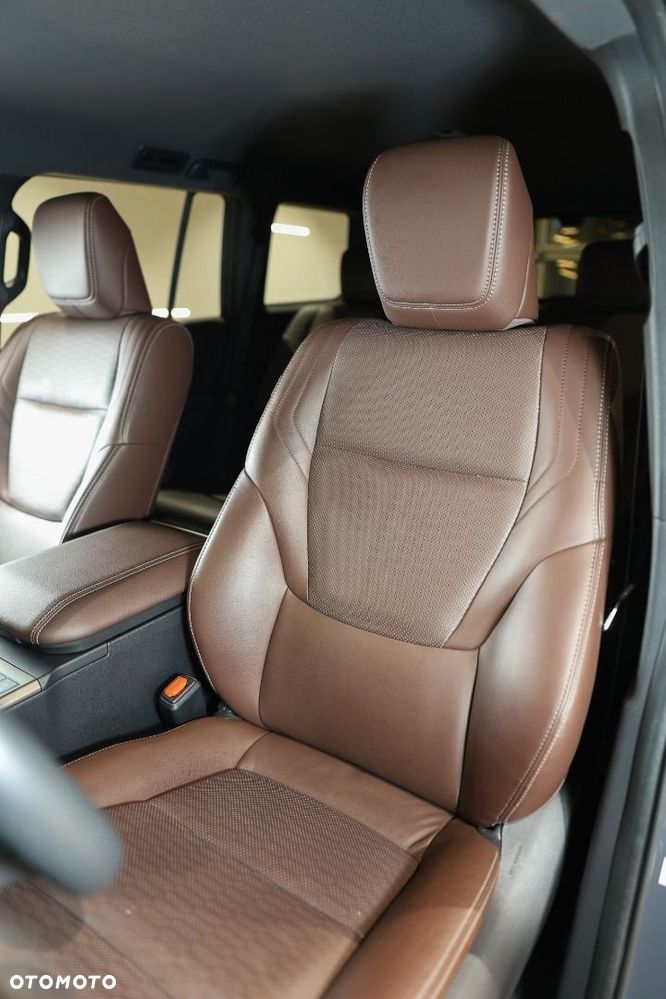 Toyota Land Cruiser - 10