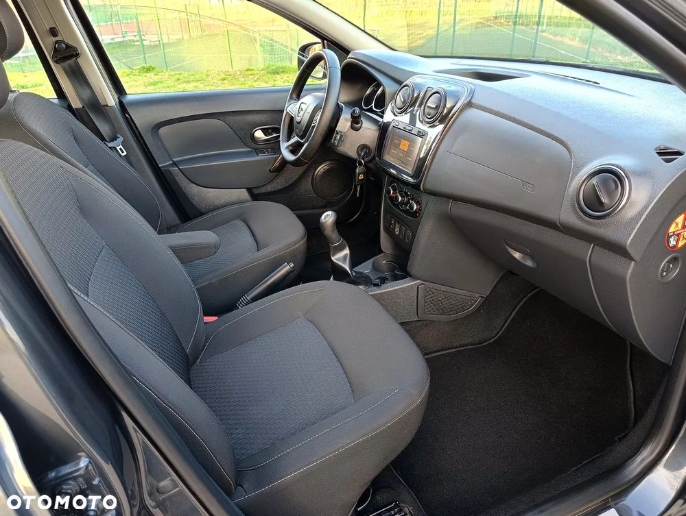Dacia Sandero 0.9 TCe Laureate - 11
