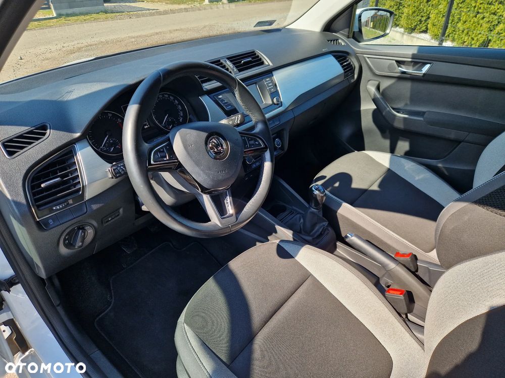Skoda Fabia - 6