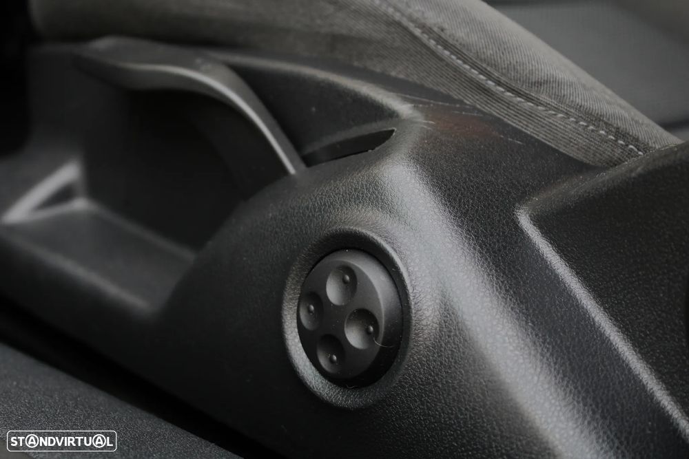 Audi A3 Cabrio 1.6 TDi Sport - 19