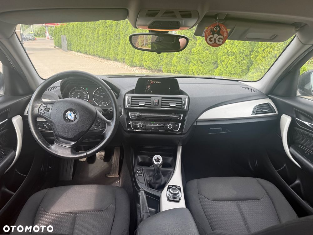 BMW Seria 1 118i Edition Metropolitan - 9