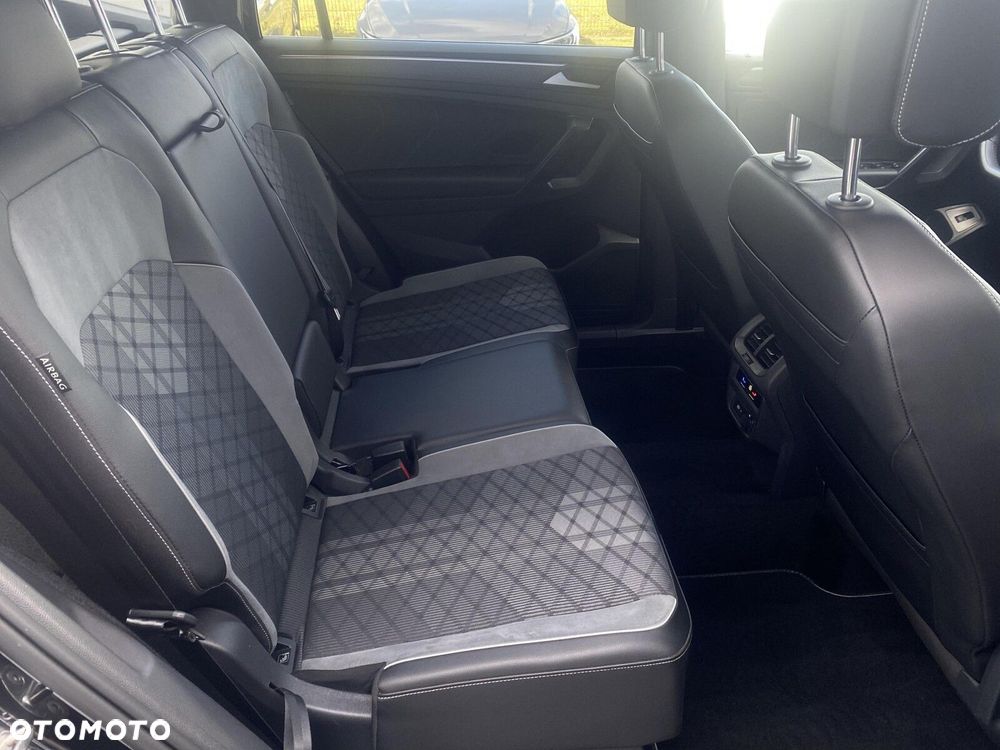 Volkswagen Tiguan Allspace 2.0 TDI 4Mot R-Line DSG - 33