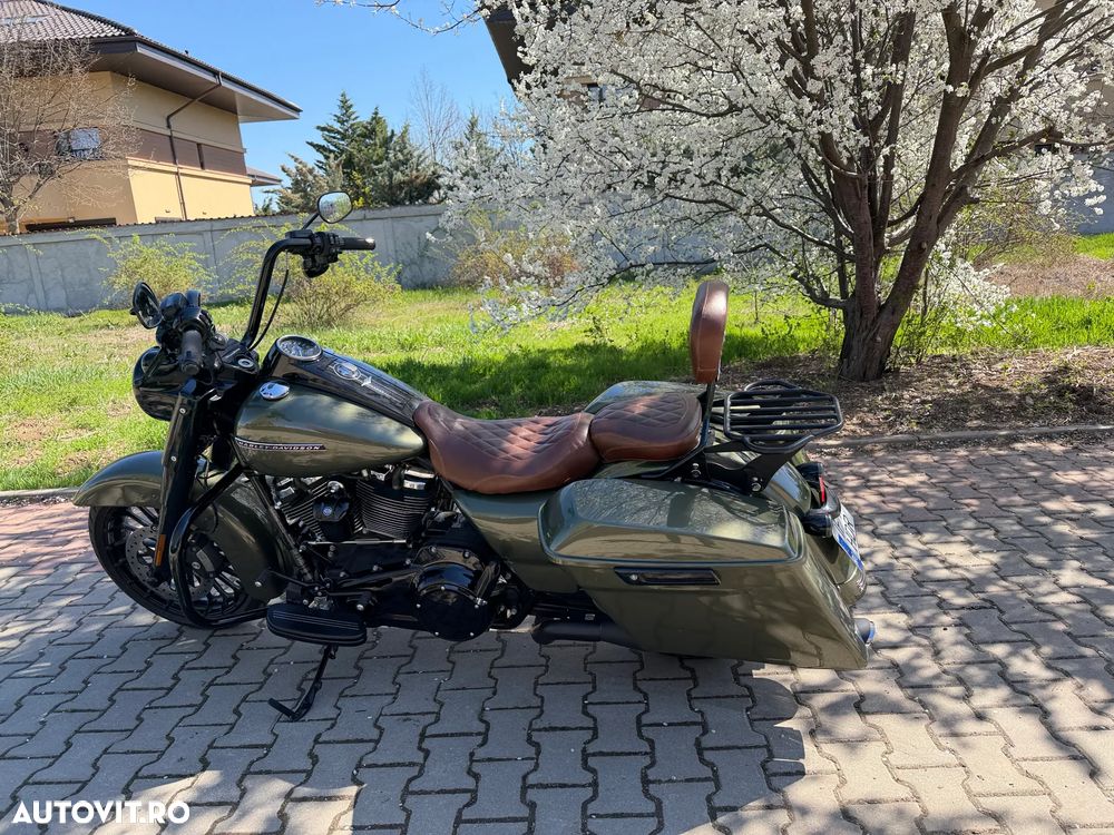 Harley-Davidson Road King Special - 2
