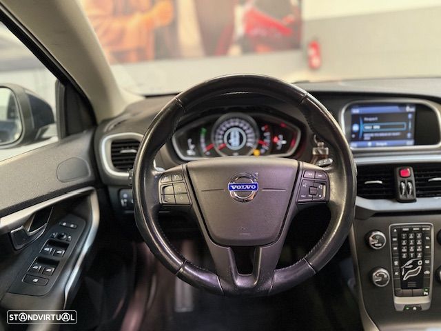 Volvo V40 D2 Kinetic - 11