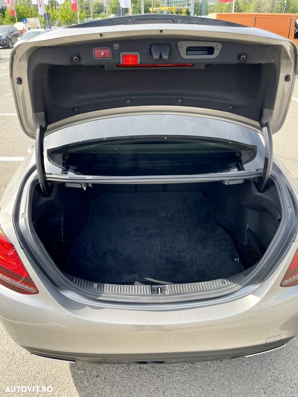 Mercedes-Benz C 300 9G-TRONIC AMG Line - 7