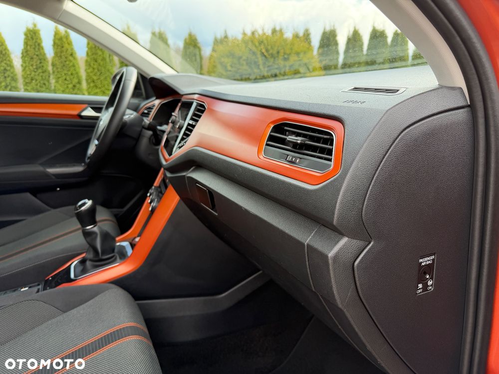 Volkswagen T-Roc - 34