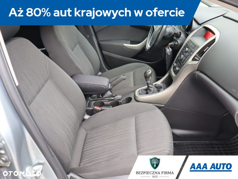 Opel Astra - 10