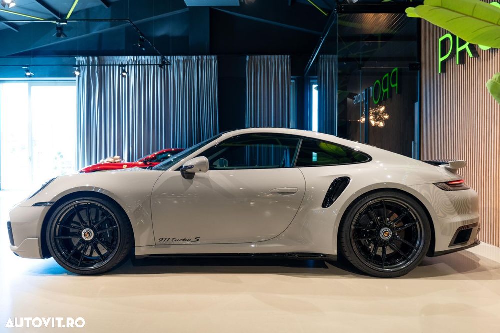 Porsche 911-TURBO-S - 15