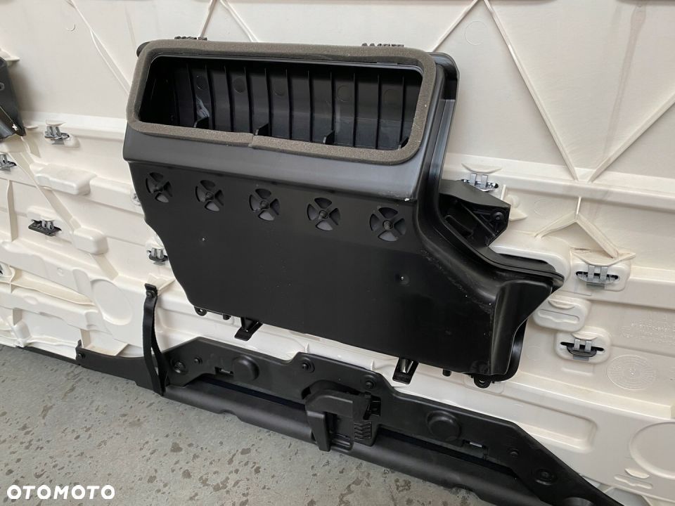 MASKA ATRAPA GRILL MAN TGL NOWY MODEL 2021r - 4