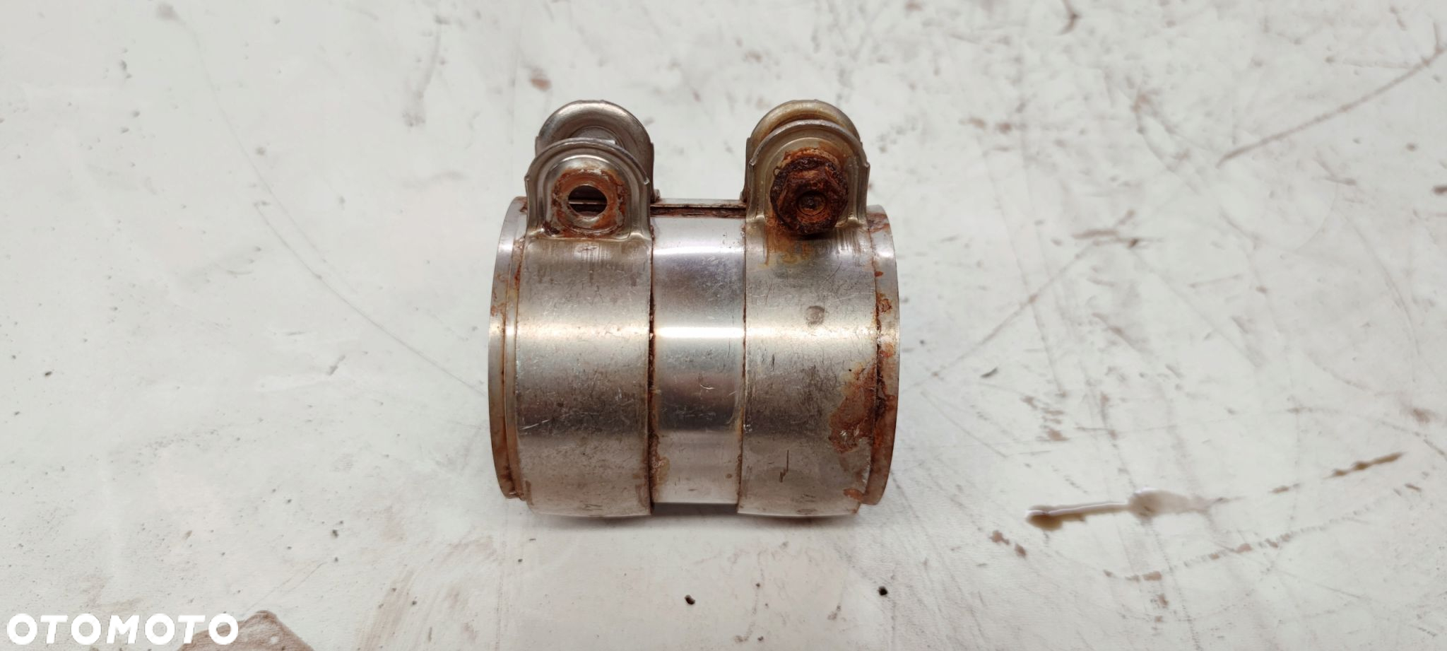 OBEJMA WYDECHU TŁUMIKA AUDI A4 B8 A5 8W0253141 - 4