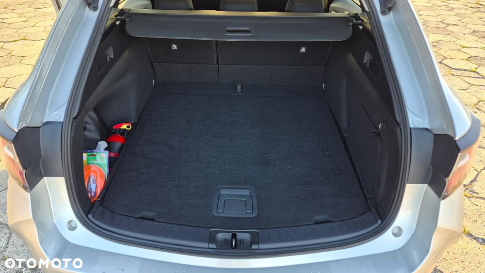 Toyota Corolla 2.0 Hybrid Comfort - 12