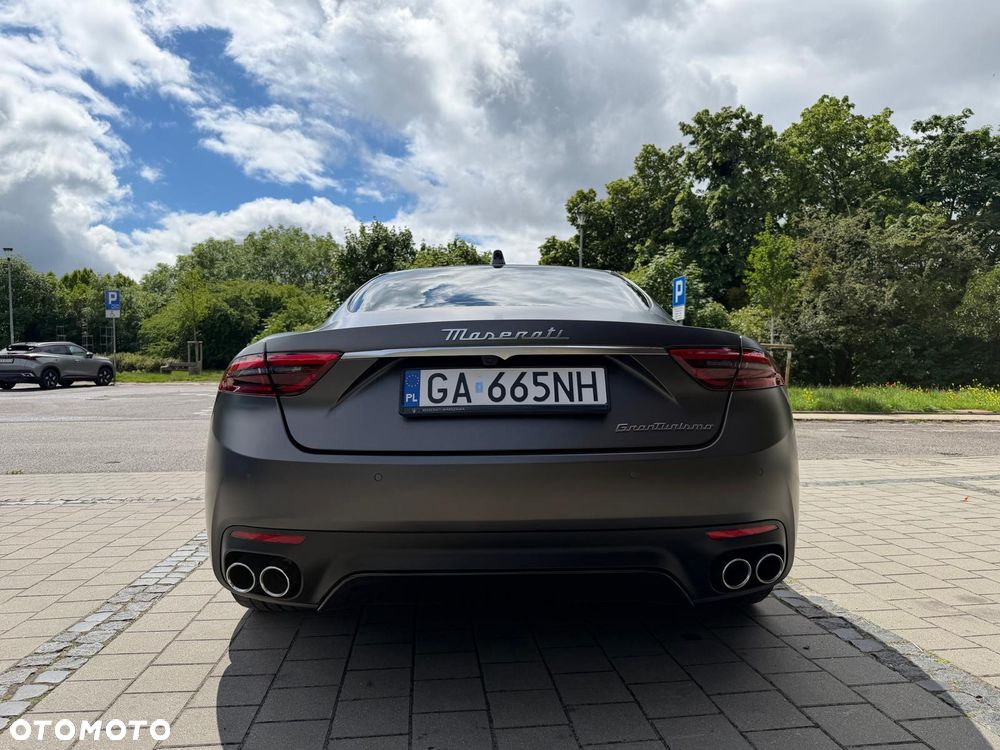 Maserati GranTurismo - 5
