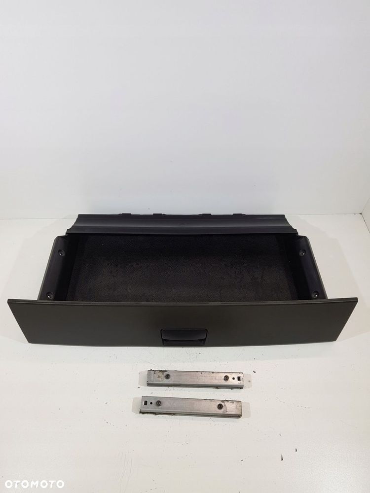 SZUFLADA PÓŁKA SCHOWEK KABINY MAN TGX EURO5 - 1