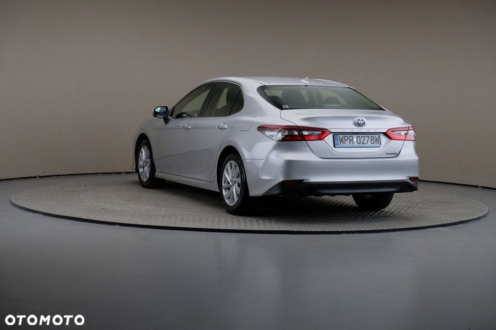 Toyota Camry 2.5 Hybrid Comfort CVT - 2