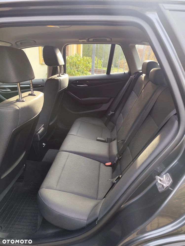 BMW X1 sDrive16d xLine - 10