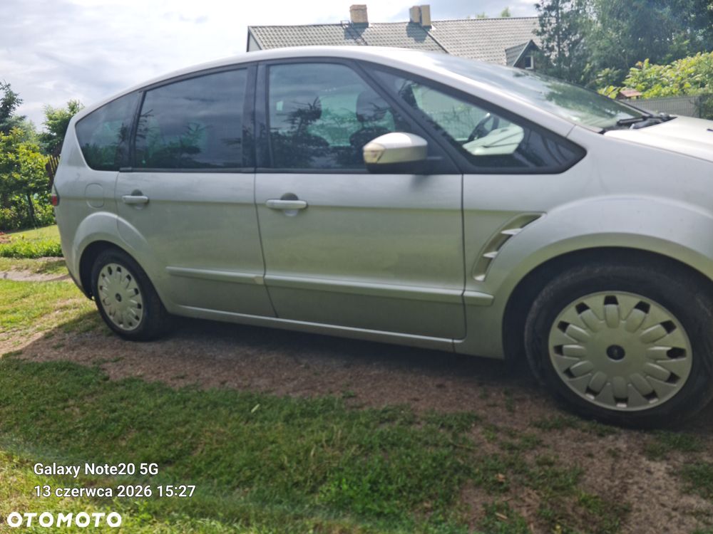 Ford S-Max - 9