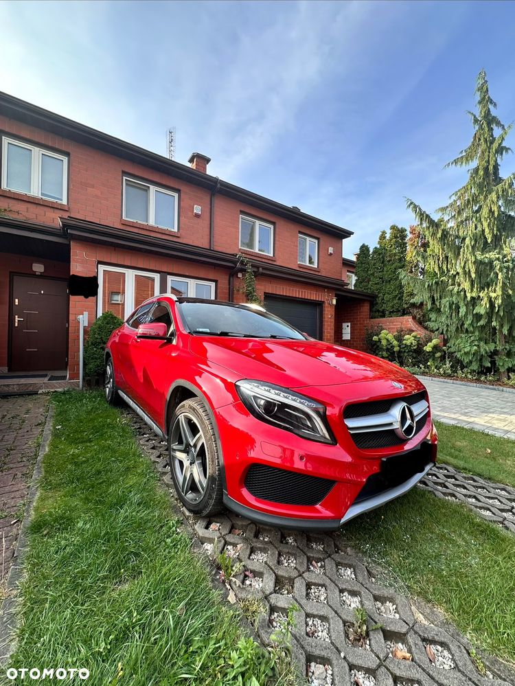 Mercedes-Benz GLA 250 4Matic 7G-DCT - 1
