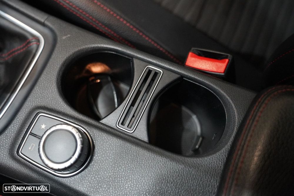 Mercedes-Benz GLA 180 CDI AMG Line - 26