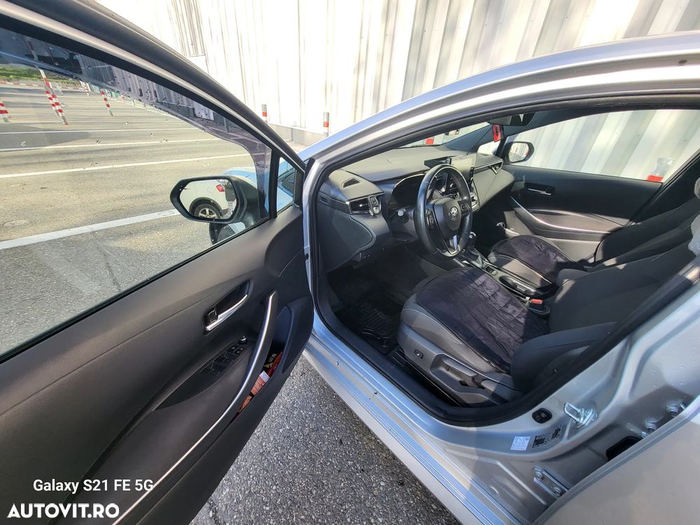 Toyota Corolla - 5