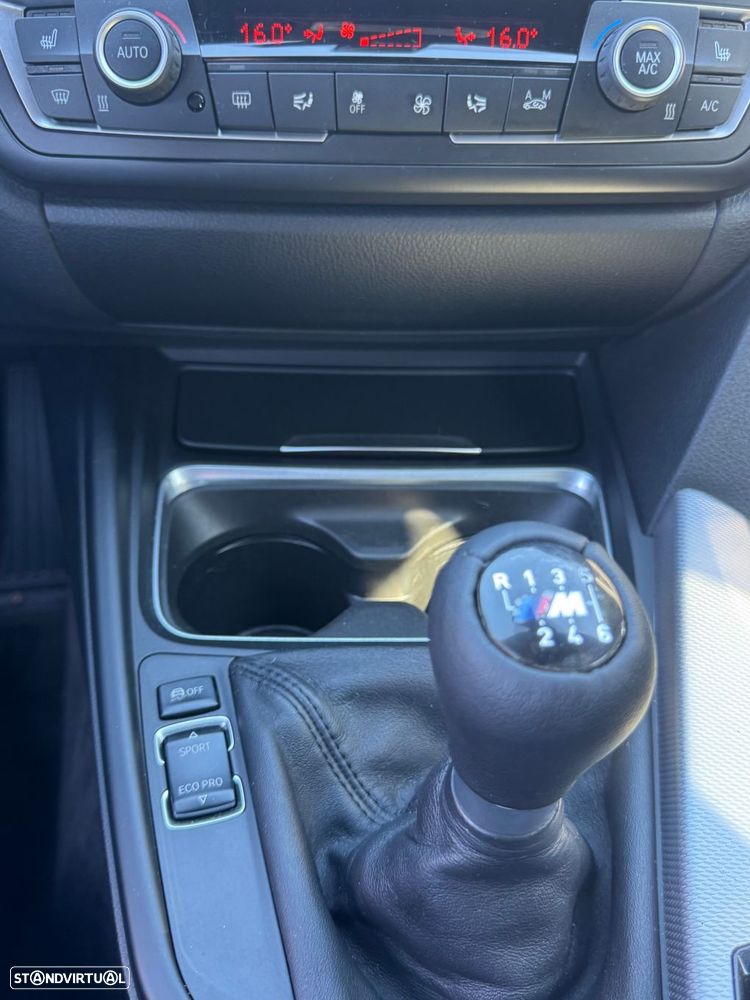 BMW 318 d Pack M - 30