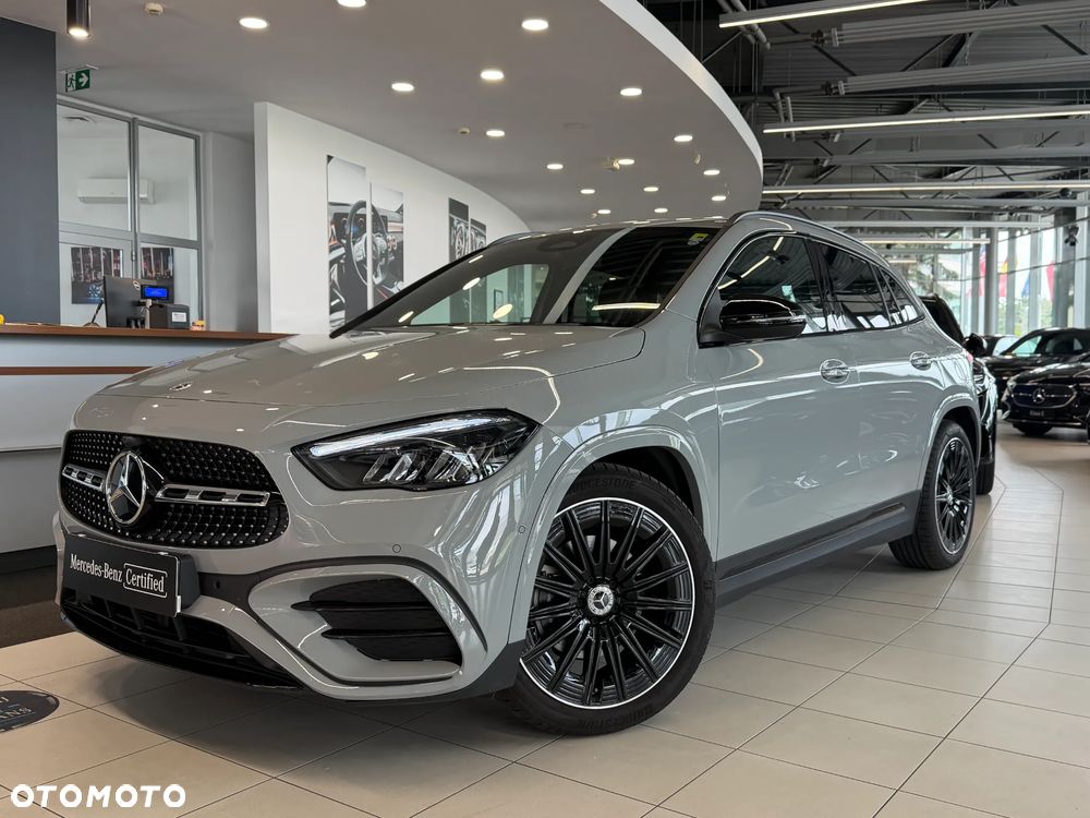 Mercedes-Benz GLA 200 Edition 1 - 2