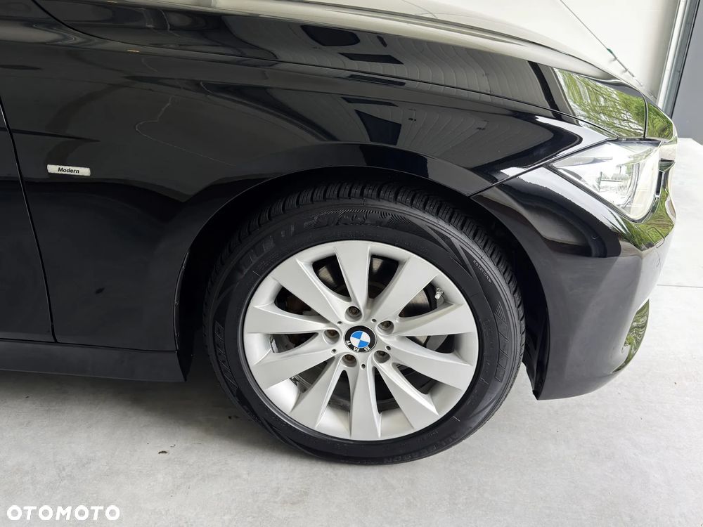 BMW Seria 3 318d Modern Line - 26